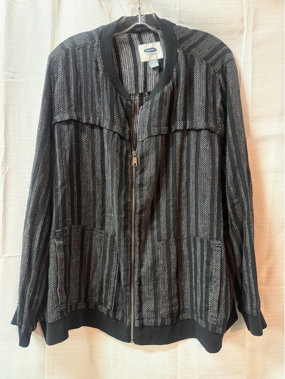 Old Navy Women's 2X Plus Black and White Striped Zip-Up Jacket